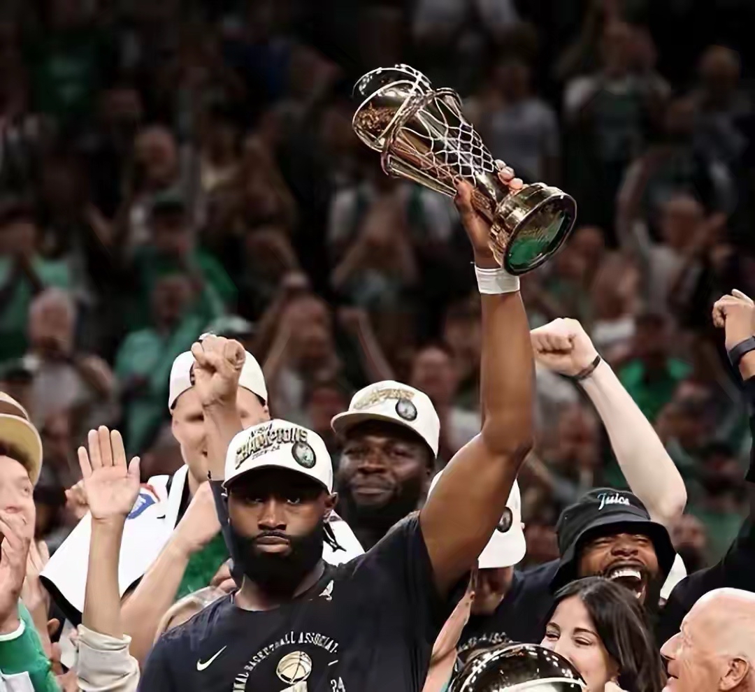 凯尔特人横扫雷霆,浓眉哥关键制胜 凯尔特人横扫雷霆,浓眉哥关键制胜