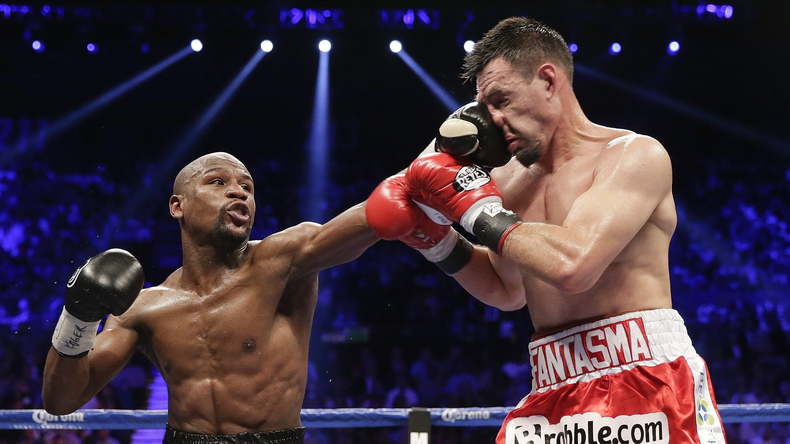 爱游戏官方-年度焦点之战之夜，奥亚尔萨瓦尔进攻端无人可挡